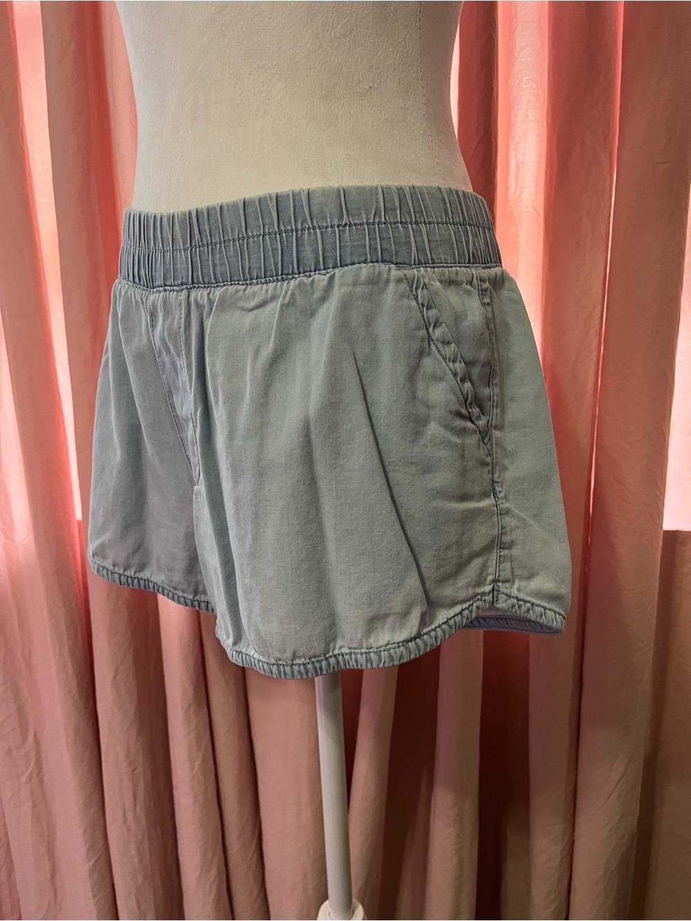 Chambray Light Blue Women's Elastic Waist Shorts